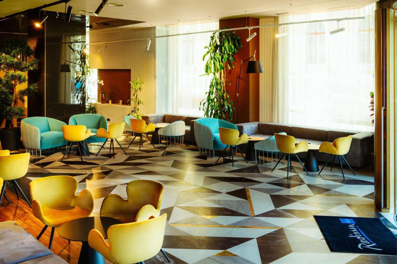 Radisson Blu Aurum Hotel, Μπρασόβ Εξωτερικό φωτογραφία Lobby