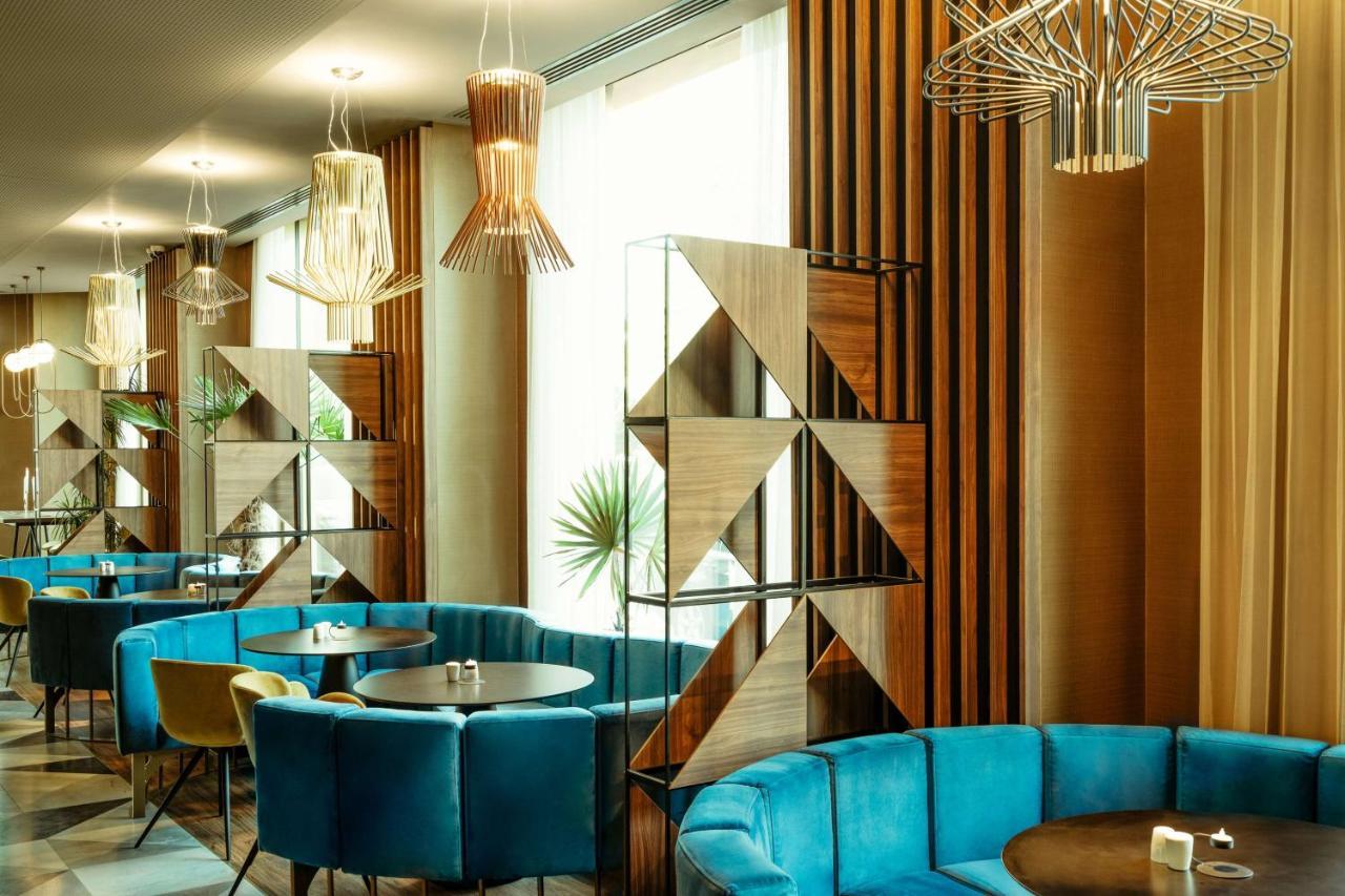 Radisson Blu Aurum Hotel, Μπρασόβ Εξωτερικό φωτογραφία The interior of the restaurant