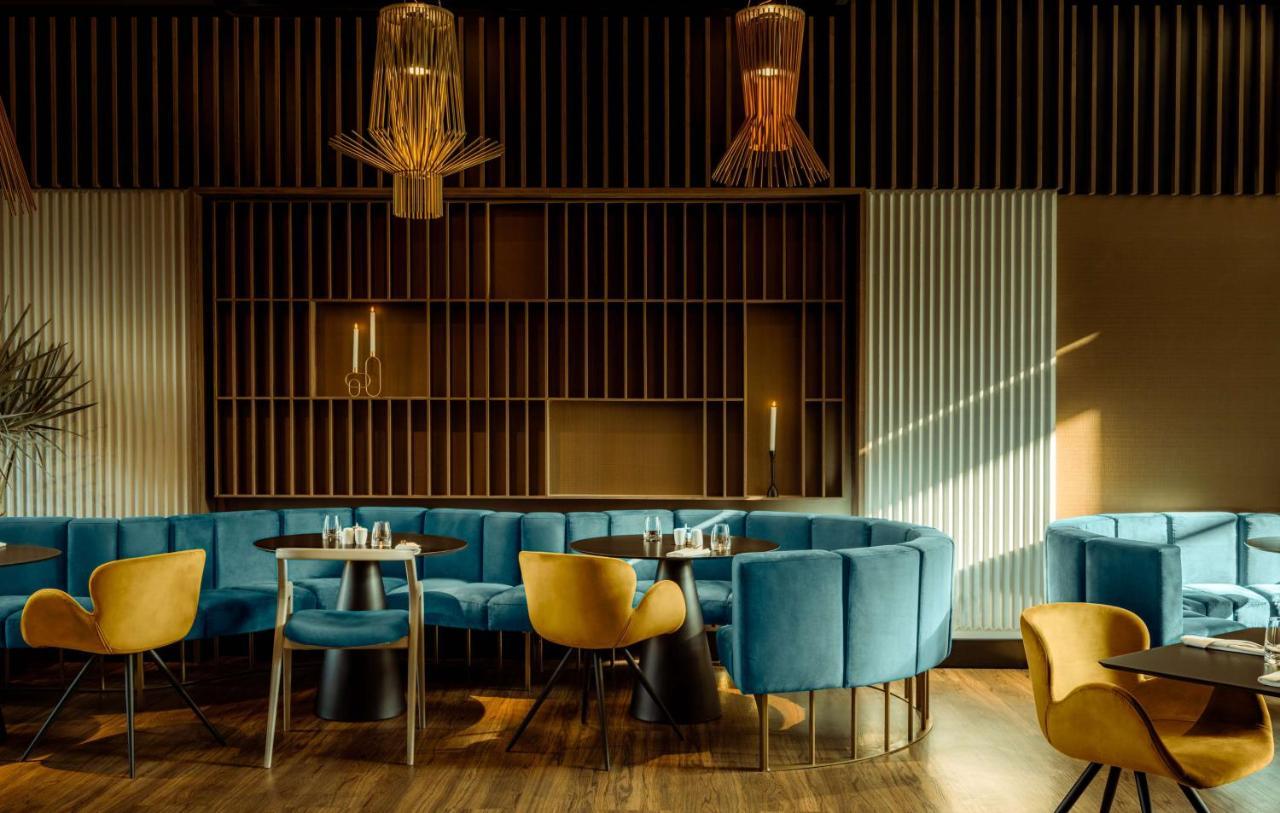 Radisson Blu Aurum Hotel, Μπρασόβ Εξωτερικό φωτογραφία Restaurant