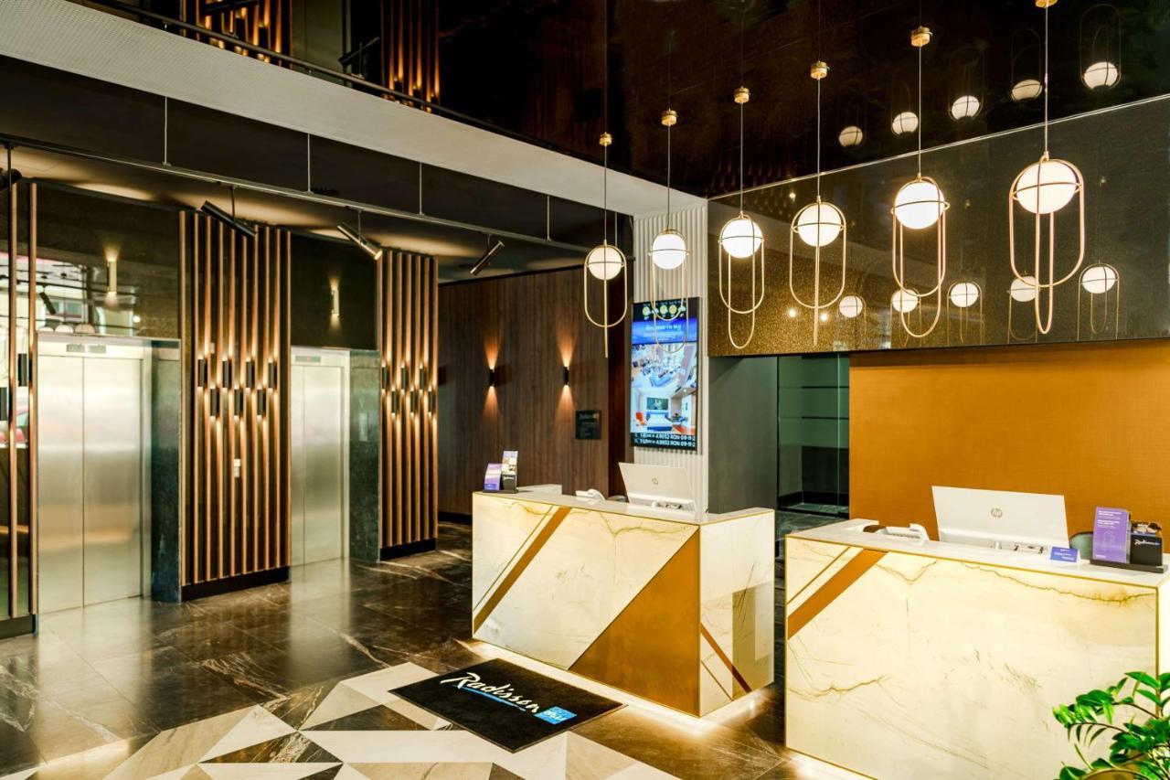 Radisson Blu Aurum Hotel, Μπρασόβ Εξωτερικό φωτογραφία The lobby of the hotel