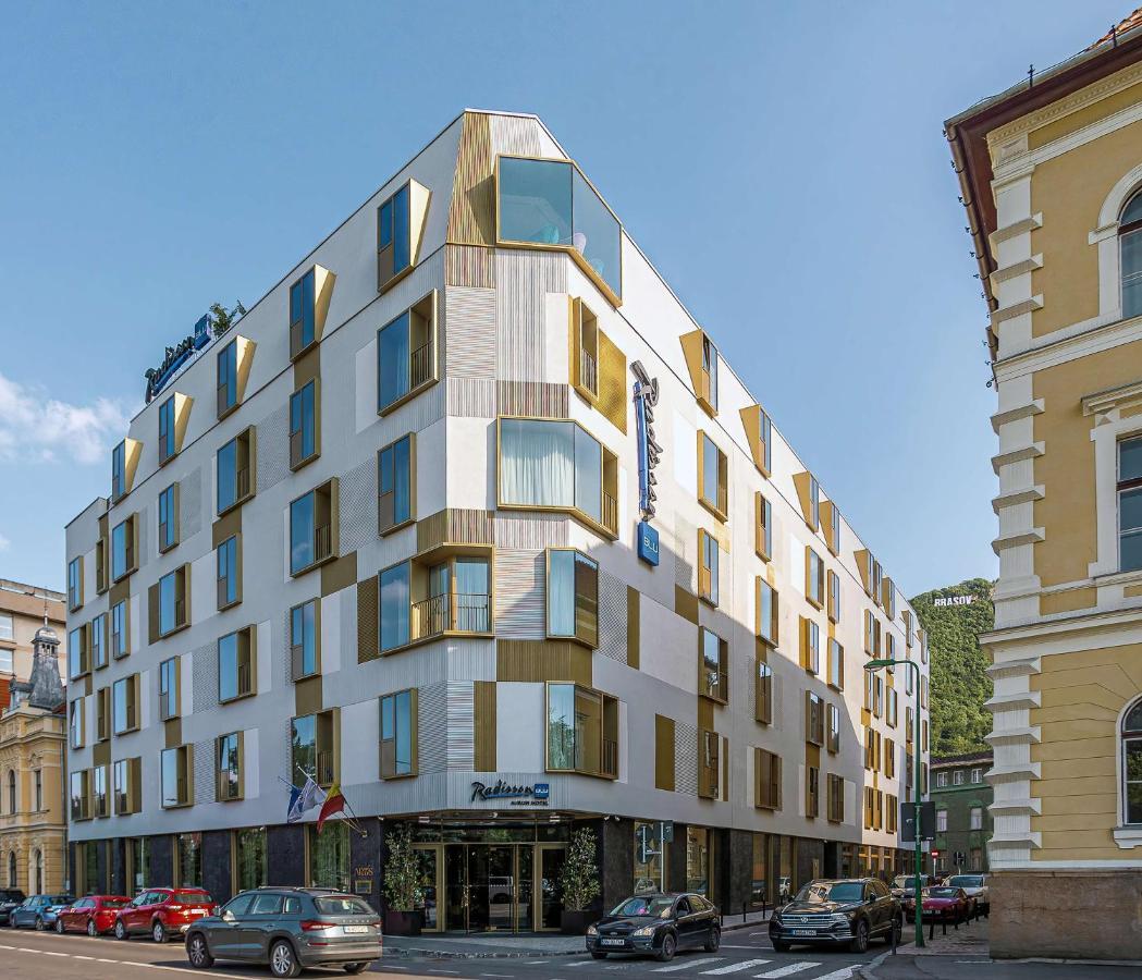 Radisson Blu Aurum Hotel, Μπρασόβ Εξωτερικό φωτογραφία The hotel in 2014