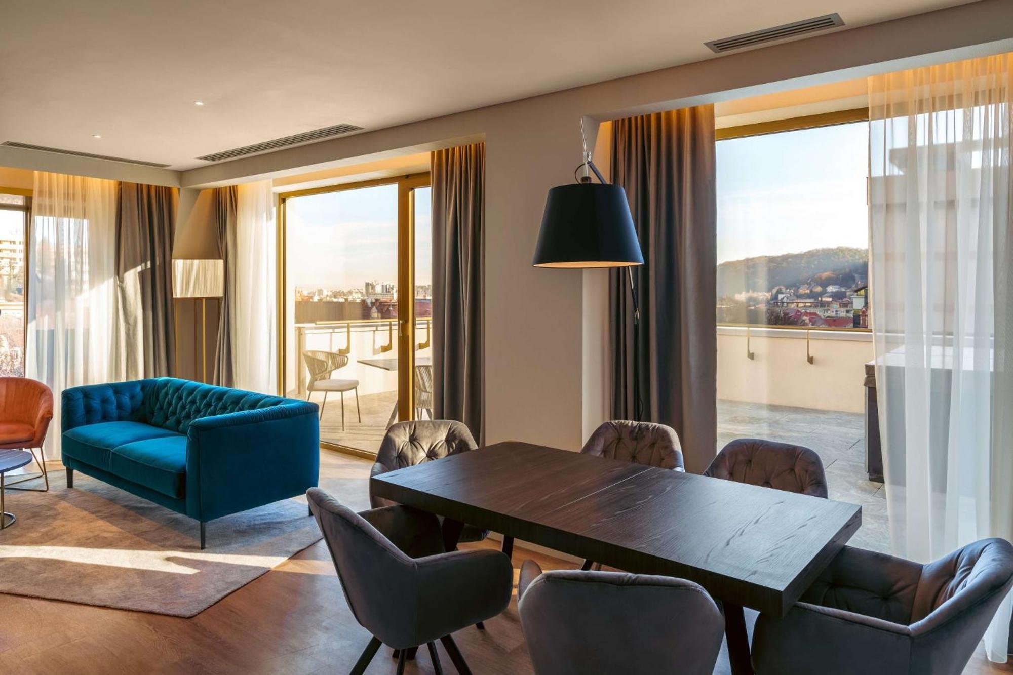 Radisson Blu Aurum Hotel, Μπρασόβ Εξωτερικό φωτογραφία Suite at the Hotel