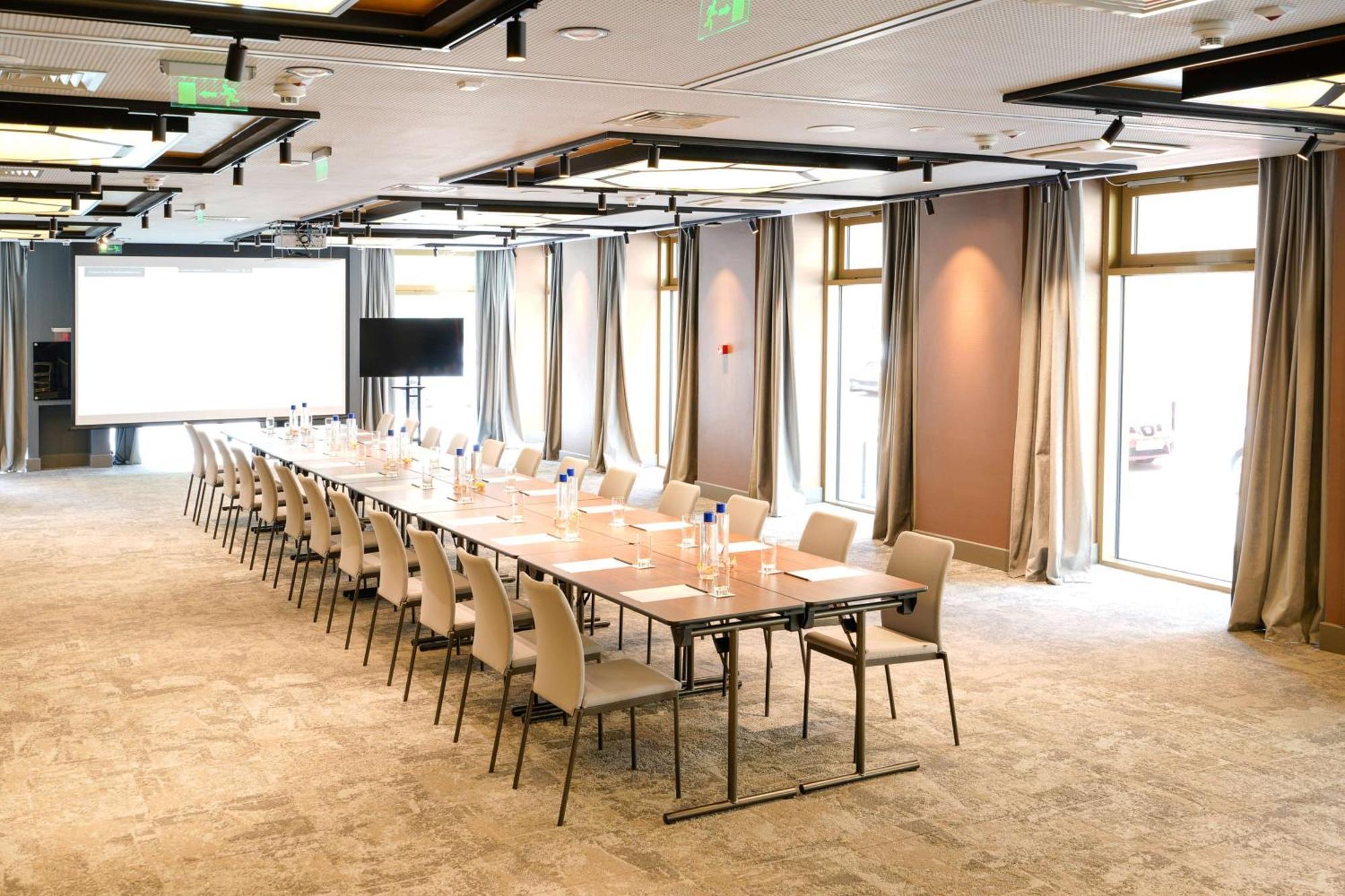 Radisson Blu Aurum Hotel, Μπρασόβ Εξωτερικό φωτογραφία Meeting room
