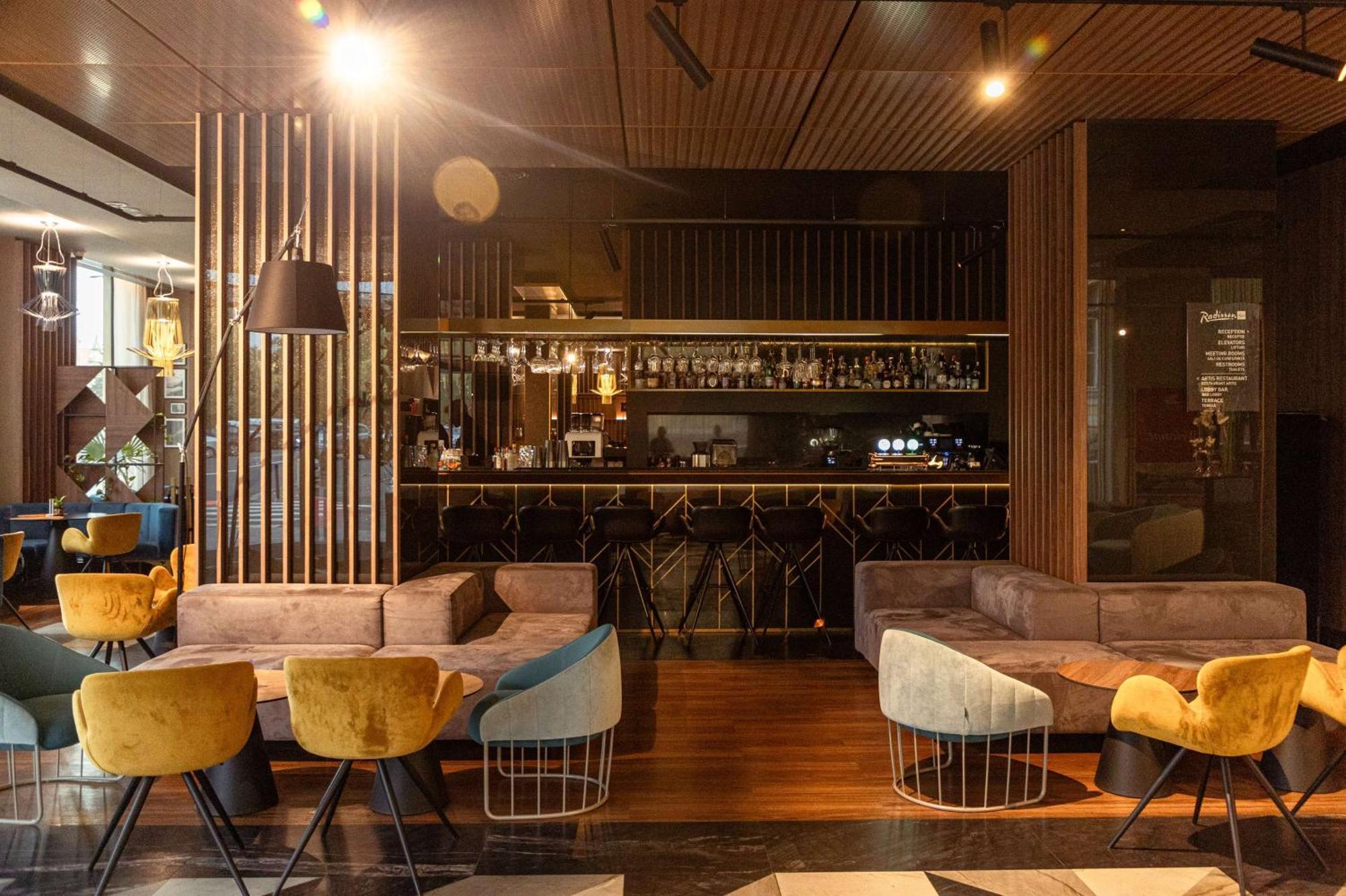 Radisson Blu Aurum Hotel, Μπρασόβ Εξωτερικό φωτογραφία The interior of the restaurant